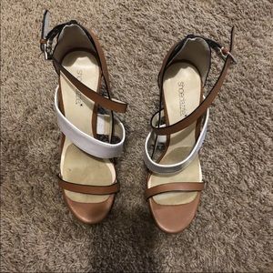 Tan Heel